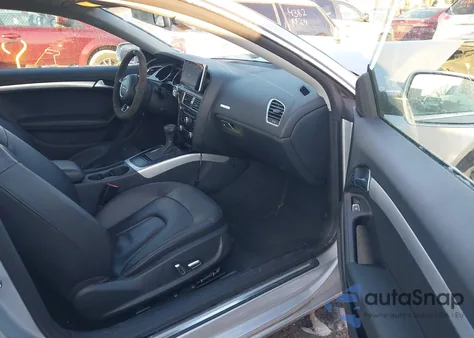 2013 Audi A5 2.0T Premium z USA, uszkodzony, nr VIN WAUCFAFR6DA052043